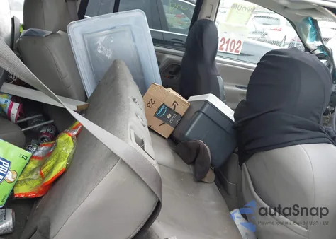 2004 Jeep Grand Cherokee Laredo z USA, uszkodzony, nr VIN 1J4GW48S84C159731